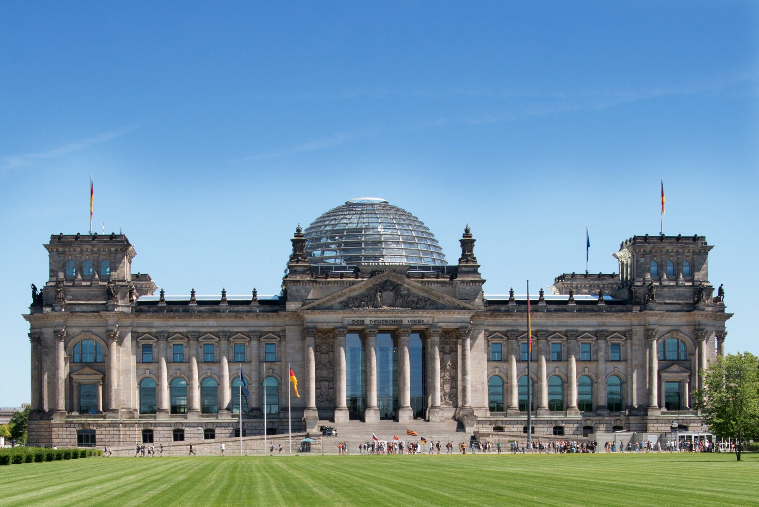 Der politische Rechtsradikalismus: Eine Gefahr für die Demokratie