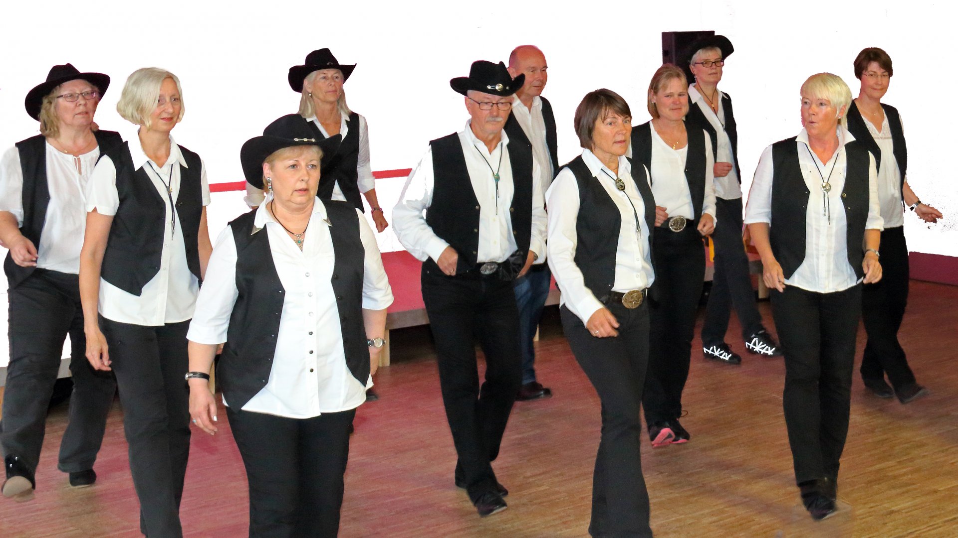 Line Dance für Tänzer mit Vorkenntnissen I PeterRantzauHaus